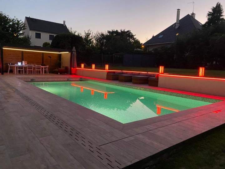 e6c60c8f 9477 402c 9ba5 db4ccfad48a6